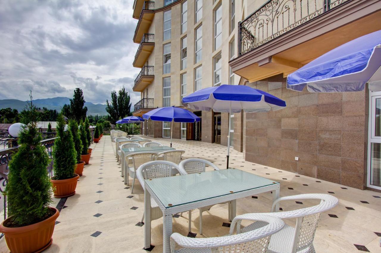 Karagat Hotel Karakol Εξωτερικό φωτογραφία